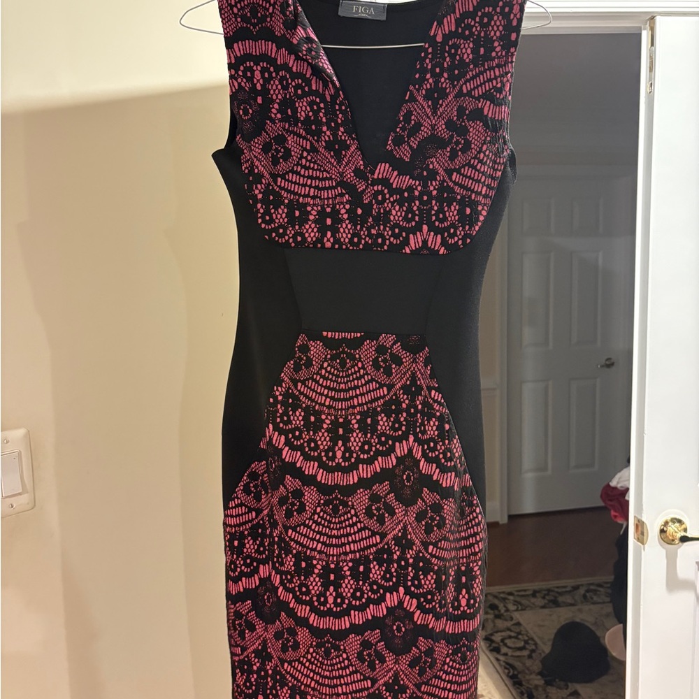 Black and Pink Lace Pattern Dress